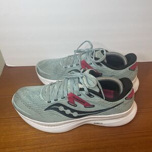 SAUCONY Running Sneaker Womens Size 9. Guide 16 Mineral Pink S10810-16